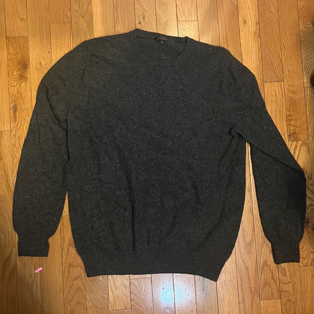 J Crew Men’s Dark Grey 100% Cashmere Sweater - Large